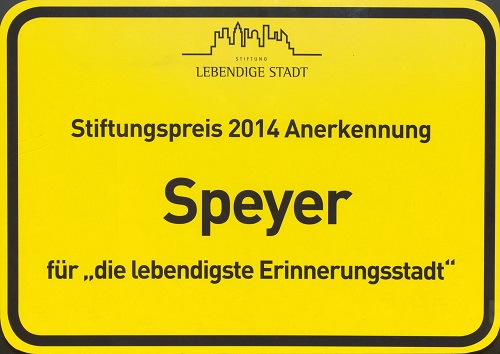 Abb.: Stiftung 'Lebendige Stadt“ zeichnet „Stadtgeschichte 2.0' aus. Speyerer Stadtgeschichte-Projekt landet bei Ausschreibung zur 'lebendigsten Erinnerungsstadt' weit vorne