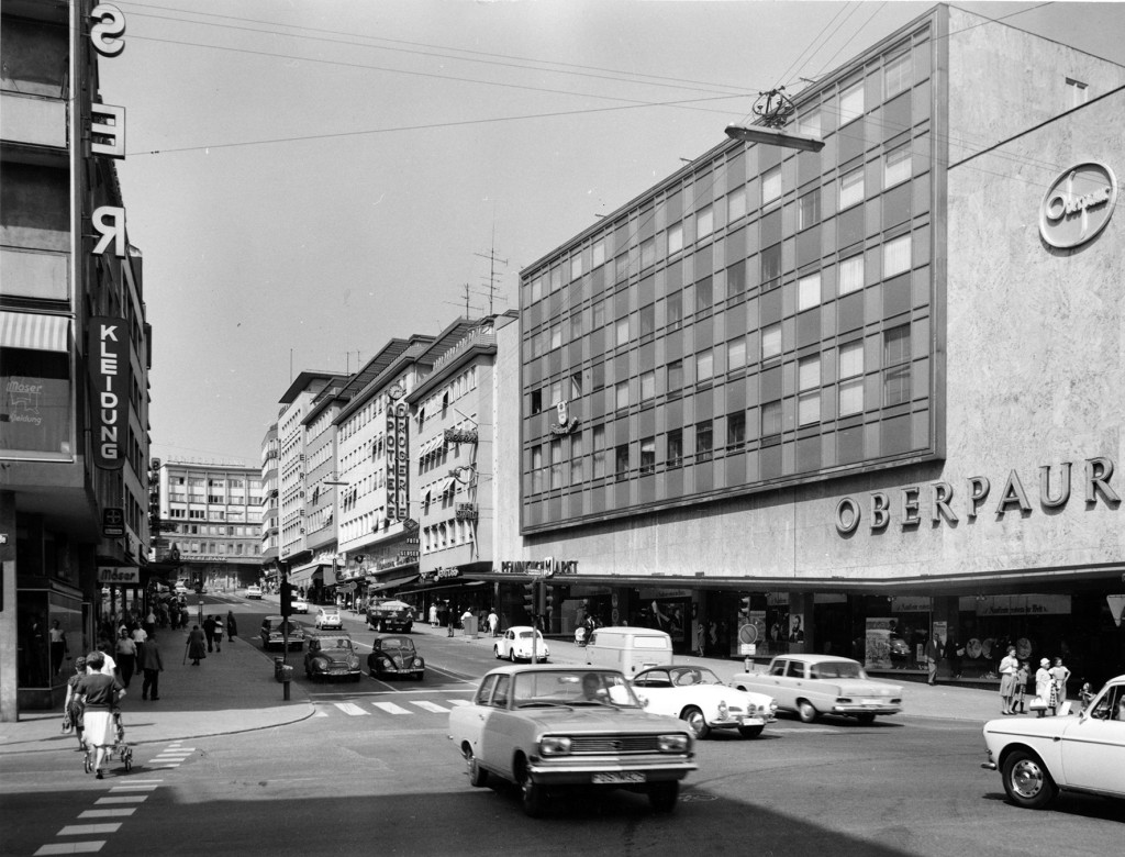 Die Leopoldstraße um 1966 (Foto: G. Wipfler, Stadtarchiv Pforzheim)