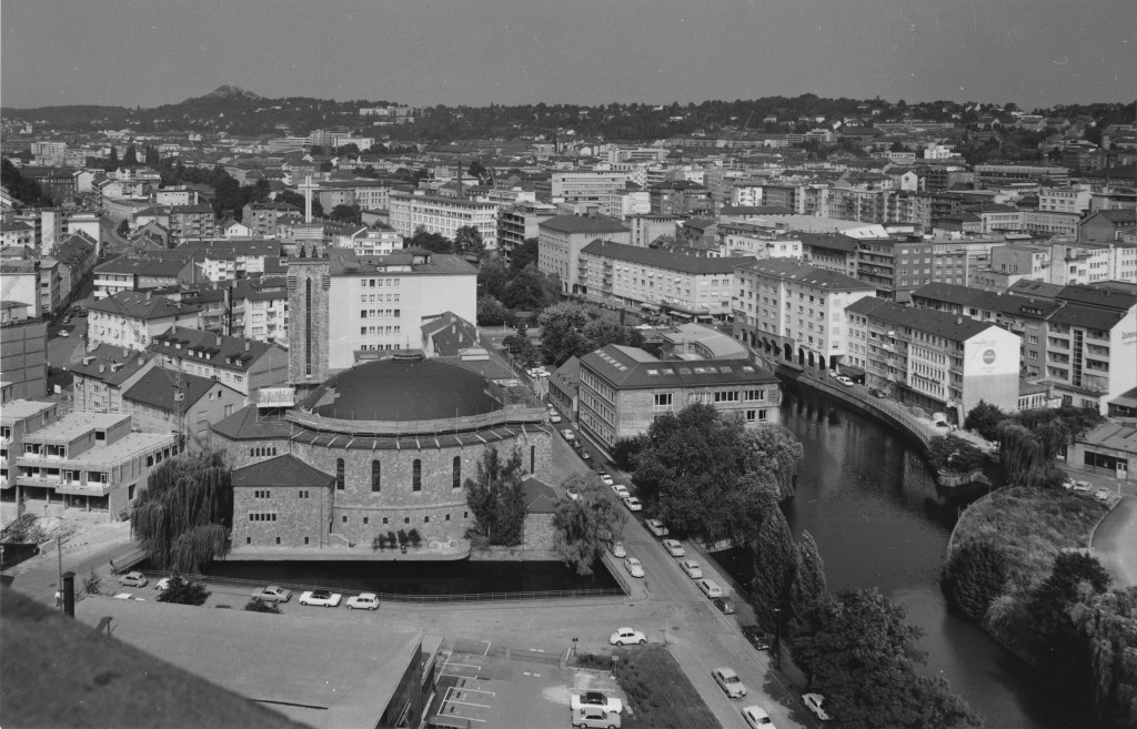 Blick vom Turm der neuen Stadtkirche nach Westen, 1970 (Foto: G. Wipfler, Stadtarchiv Pforzheim)